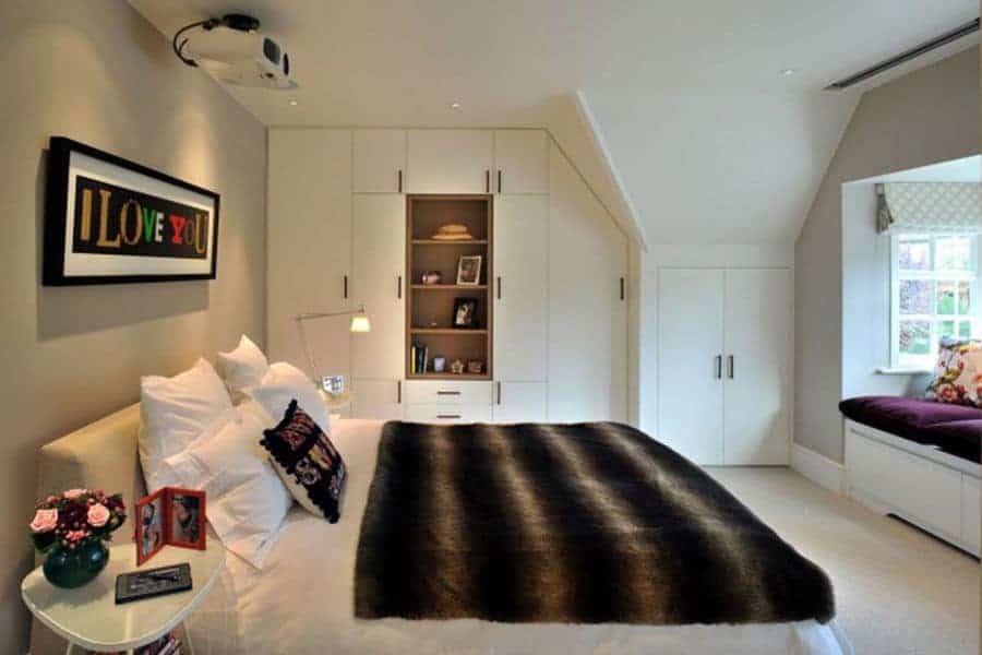 Phòng ngủ ấm cúng này được thiết kế bởi TG-Studio cho một ngôi nhà ở London