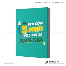 Tranh động lực văn phòng | Đến sớm 5 phút được coi là đúng giờ