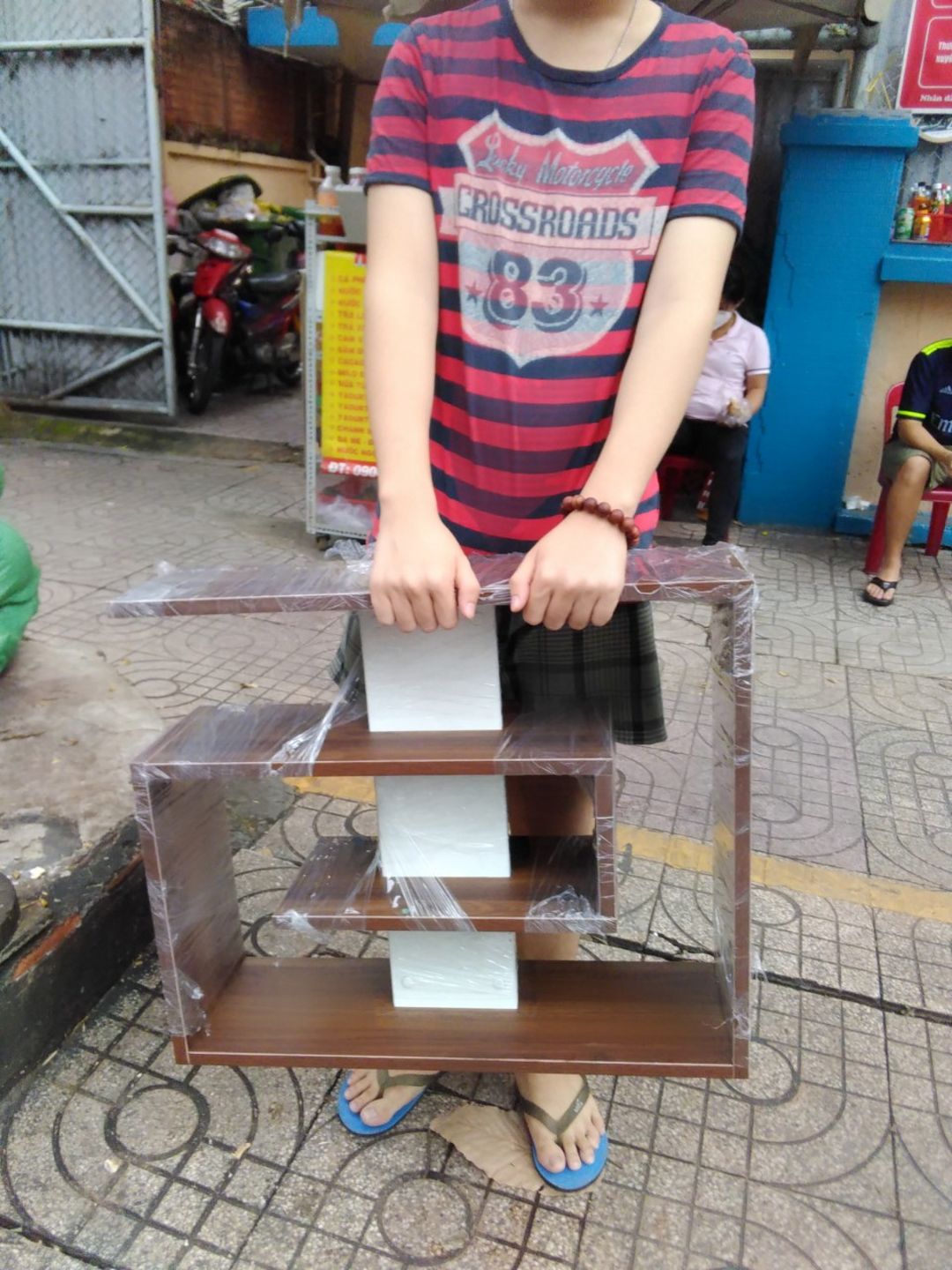 Bàn gỗ cạnh Sofa hiện đại Stacy