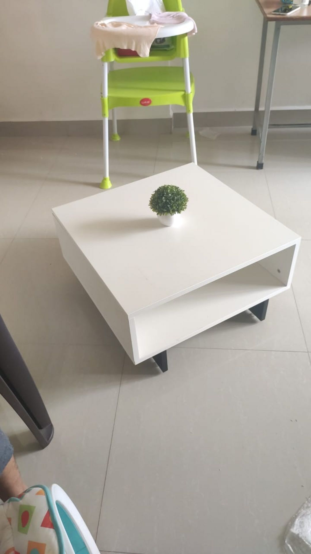 Bàn trà gỗ hiện đại Ciara (1)