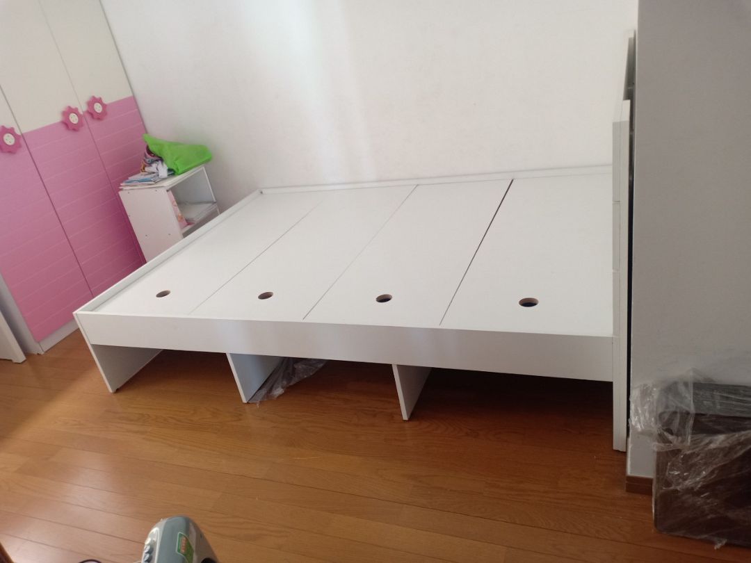 Giuong ngu go hien dai Scarlett 2 Giường ngủ gỗ hiện đại Scarlett (2)