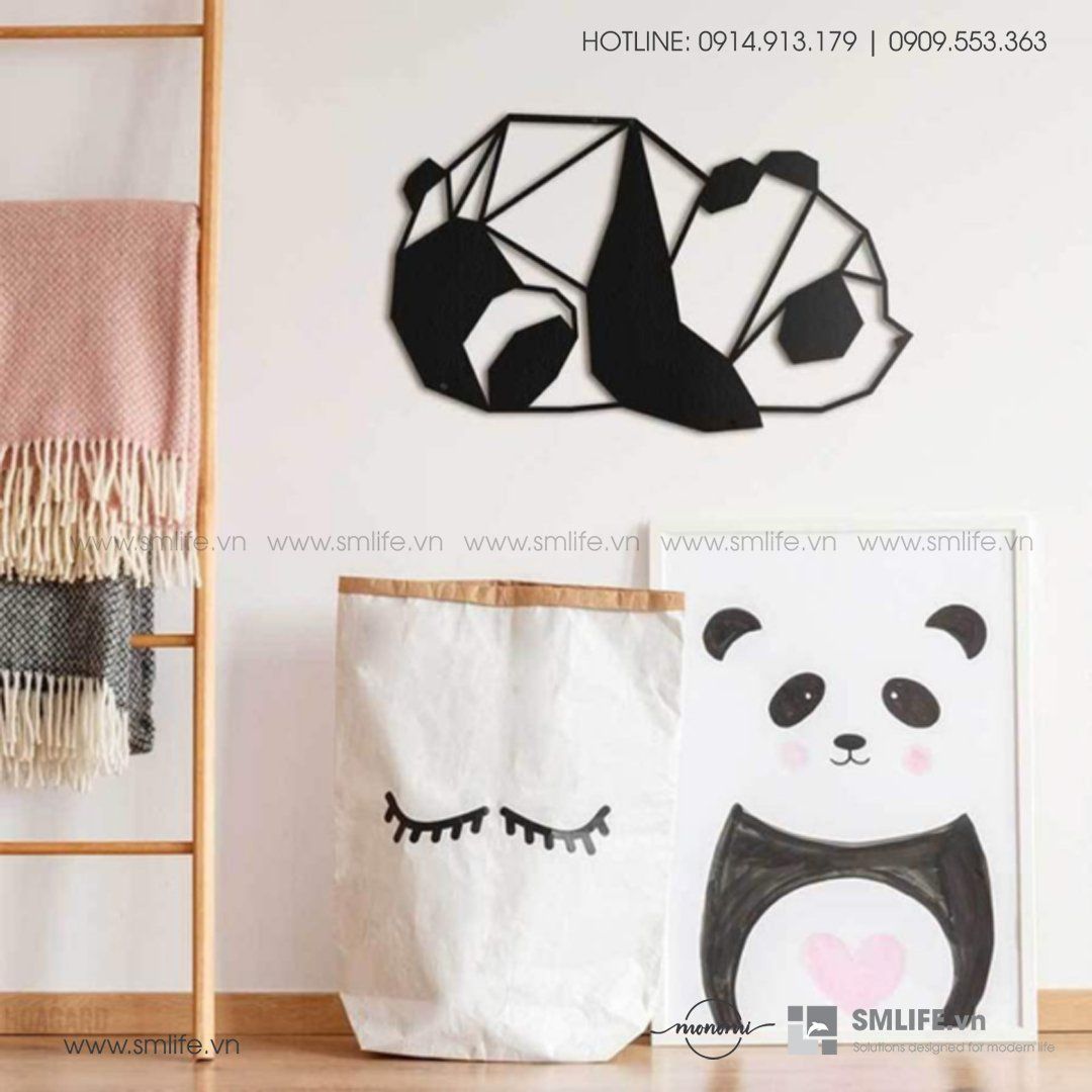 Tranh thep decor treo tuong hinh gau truc Baby Panda A001 1
