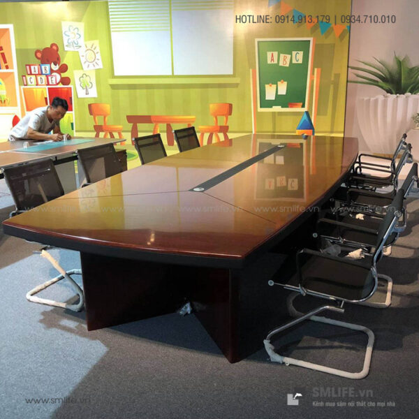 Bàn họp cao cấp 3m - 4m Driscoll | SMLIFE.vn