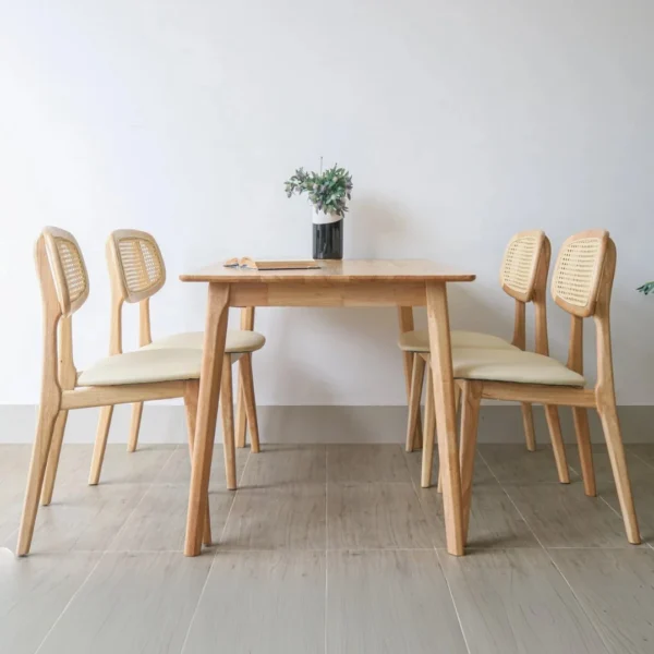 Bộ bàn ăn 4 ghế gỗ tự nhiên Minae