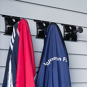 17 phu kien slatwall cho gara chon ung e gon gang va de lay o SMLIFE 4 Image