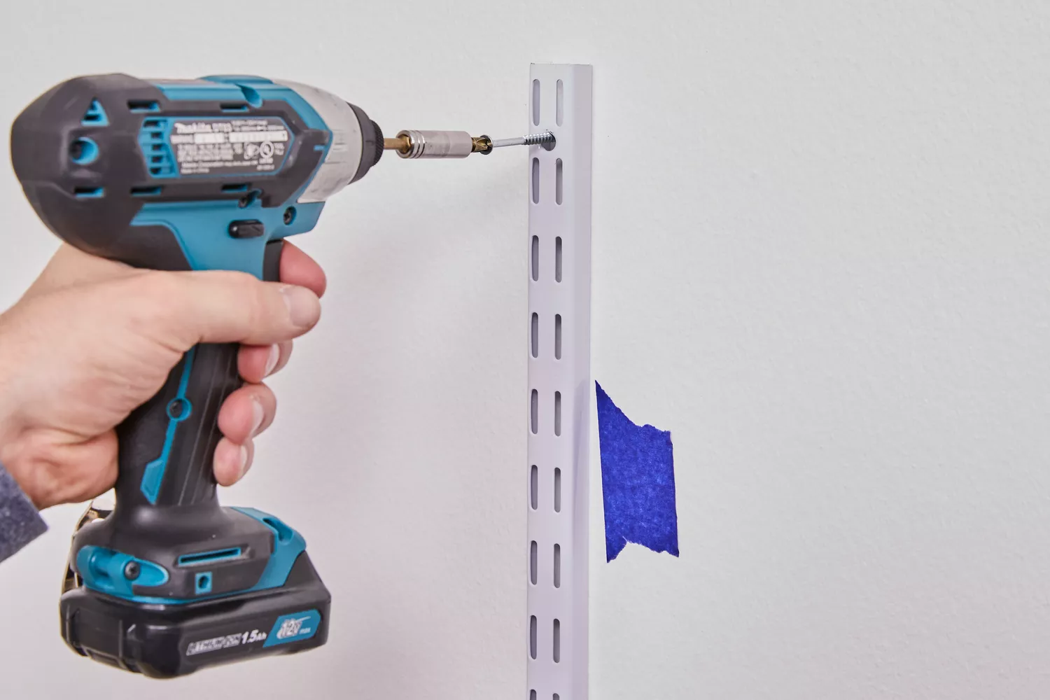 lap ke tuong bang thanh ray lo railshelf va gia o huong dan chi tiet tung buoc SMLIFE 4 Image