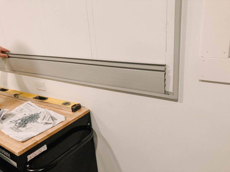 slatwall cho gara treo len tuong gon ngay loi i SMLIFE 4 Image