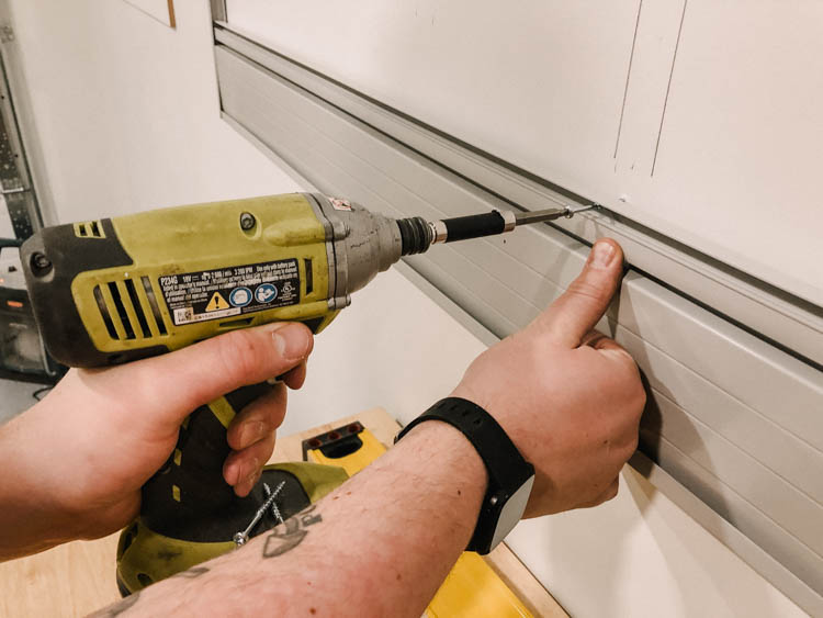 slatwall cho gara treo len tuong gon ngay loi i SMLIFE 5 Image