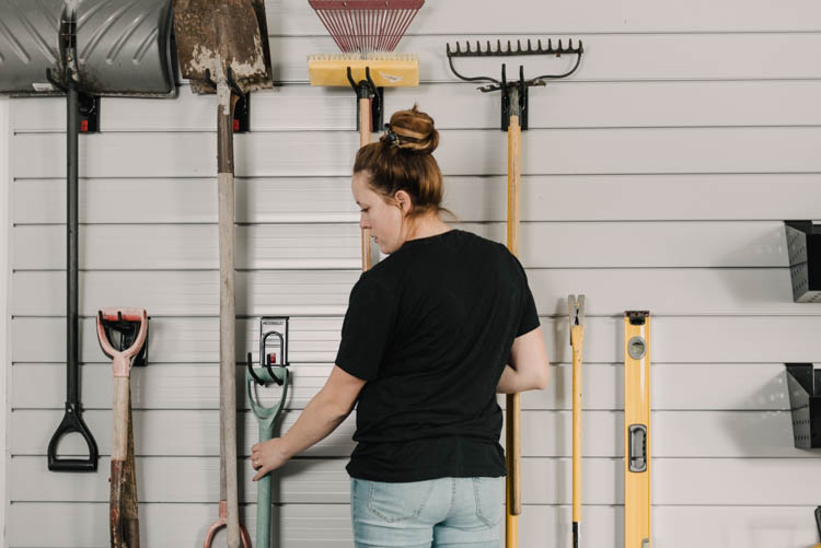 slatwall cho gara treo len tuong gon ngay loi i SMLIFE Image