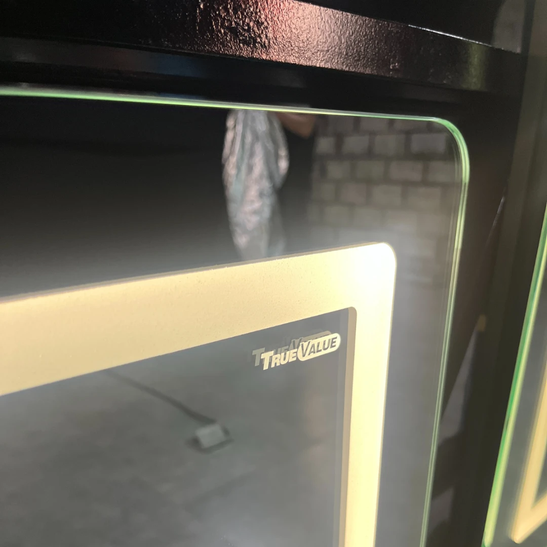 Guong led chu nhat GLS 60x80cm PEON TRUE VALUE 2 Guong led chu nhat GLS 60x80cm PEON TRUE VALUE 2